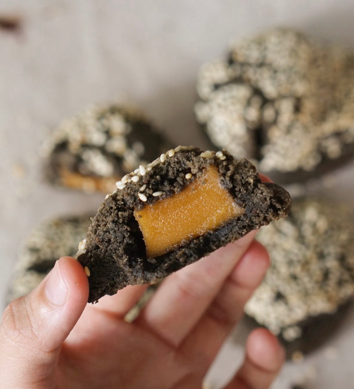 Black sesame nian gao cookie